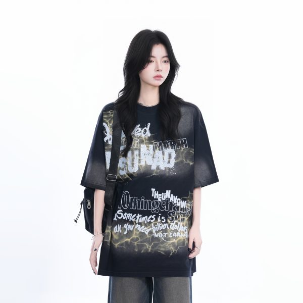 Gradient Pink Oversized Short Sleeve T-Shirt for Women - Trendy American High Street Style with Sit and Eat Until the Mountains Are Empty Design