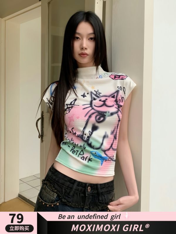 Graffiti Cat Short Sleeve T-Shirt - Textured Knit, Slim Fit, Niche Design, 2024 Early Spring Collection, Trendy Street Style