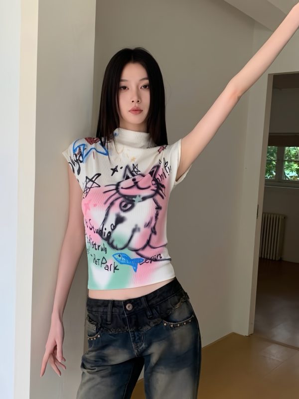 Graffiti Cat Short Sleeve T-Shirt - Textured Knit, Slim Fit, Niche Design, 2024 Early Spring Collection, Trendy Street Style