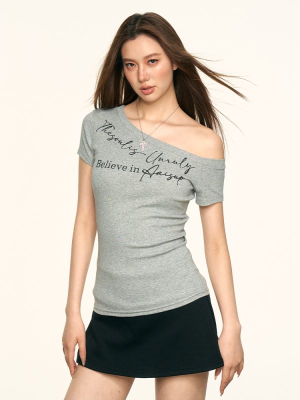 Gray Off-Shoulder Short Sleeve T-Shirt for Women - Slim Fit American Style Top for Summer 2025, Trendy Casual Wear