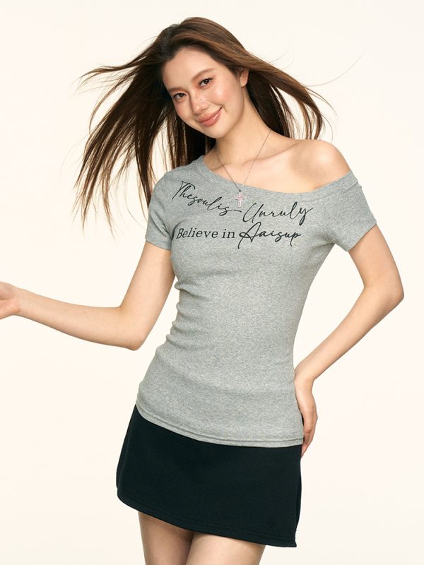 Gray Off-Shoulder Short Sleeve T-Shirt for Women - Slim Fit American Style Top for Summer 2025, Trendy Casual Wear