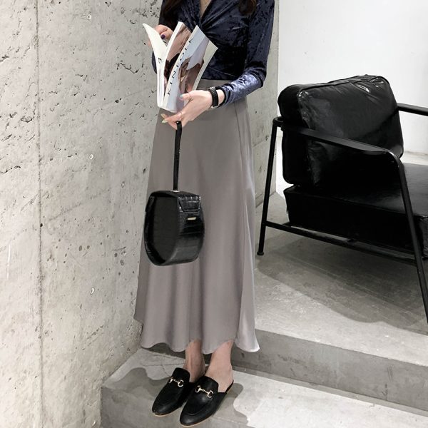 Gray Satin Sheen Diagonal-Cut Fishtail Skirt - Women's Bodycon Mid-Length for Spring/Summer 2025 Fashion