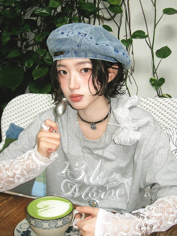 Gray Short Sleeve Women's Summer Lace Spliced Round Neck T-Shirt - Loose Casual Top for a Relaxed, Effortless Look