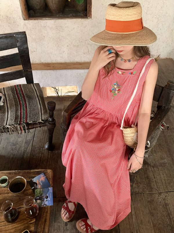 Green Apple Berry Plaid Embroidered Vest Dress for Women - Summer Loose A-Line High Waist Flared Long Skirt, Vintage Style