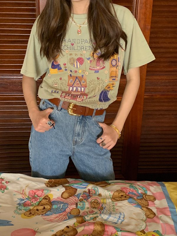Green Short Sleeve Vintage T-Shirt for Women with Japanese Retro Girl Print, Loose Fit Pure Cotton Summer Top