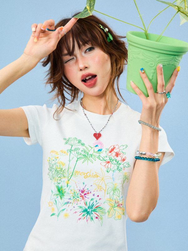 Hand-Painted Floral Print Short-Sleeve T-Shirt for Women - Summer Slim-Fit Cropped Top, American Style, Y2K Aesthetic