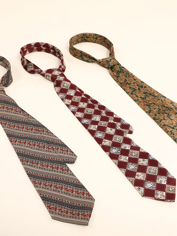 Handmade American Retro Floral Patterned Long Tie Shirt - High-End Niche Fashion Accessory for Stylish Outfits