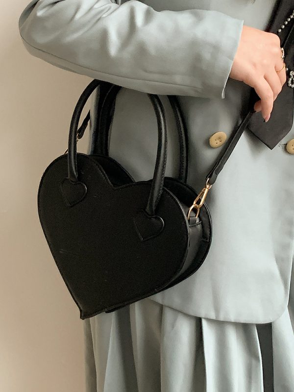 Heart-Shaped Black Crossbody Bag for Women, Retro Minimalist Tote Handbag, 2023 Trendy Design