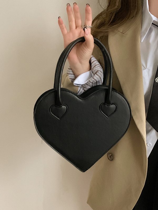 Heart-Shaped Black Crossbody Bag for Women, Retro Minimalist Tote Handbag, 2023 Trendy Design