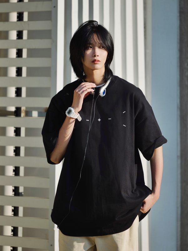 Heavy-Duty Embroidered Short Sleeve T-Shirt for Men - Simple Versatile Japanese Style Top for Spring and Summer Fashion