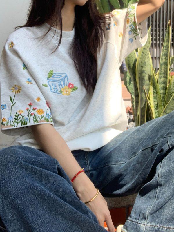 High-End Embroidered Floral Letter Short Sleeve T-Shirt for Women - Summer American Style Heavyweight Raglan Top