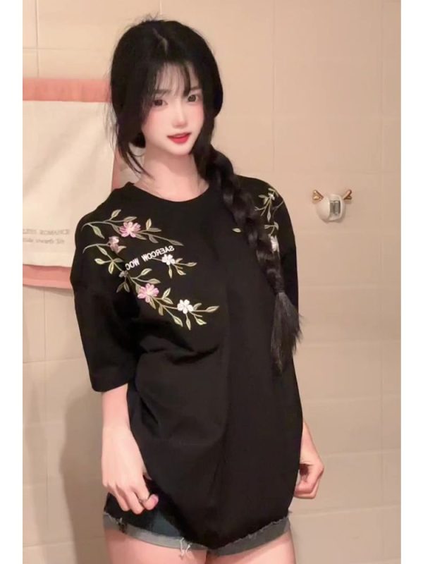 High-End Floral Embroidery Short Sleeve T-Shirt for Women - Chinese Style Black Top, Summer 90s Couple Outfit