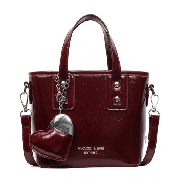 High-End Heart-Shaped Handbag for Women - Fashionable Tote Bucket Bag, 2025 New Style, Vegetable Basket Shoulder Crossbody Bag