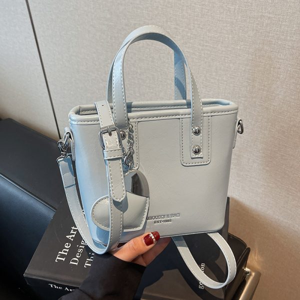 High-End Heart-Shaped Handbag for Women - Fashionable Tote Bucket Bag, 2025 New Style, Vegetable Basket Shoulder Crossbody Bag