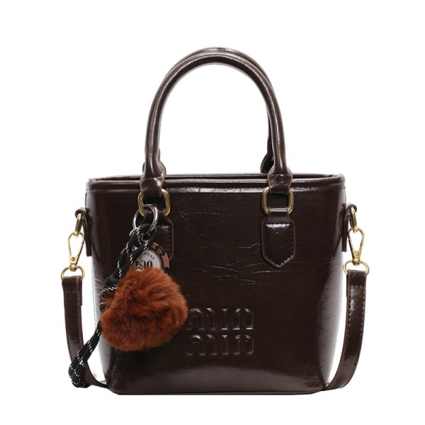 High-End Letter Design Water Bucket Tote Bag for Women - Niche Shoulder Crossbody Bag, 2025 Vegetable Basket Style