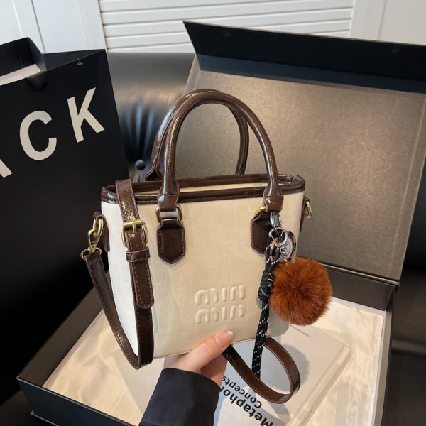 High-End Letter Design Water Bucket Tote Bag for Women - Niche Shoulder Crossbody Bag, 2025 Vegetable Basket Style