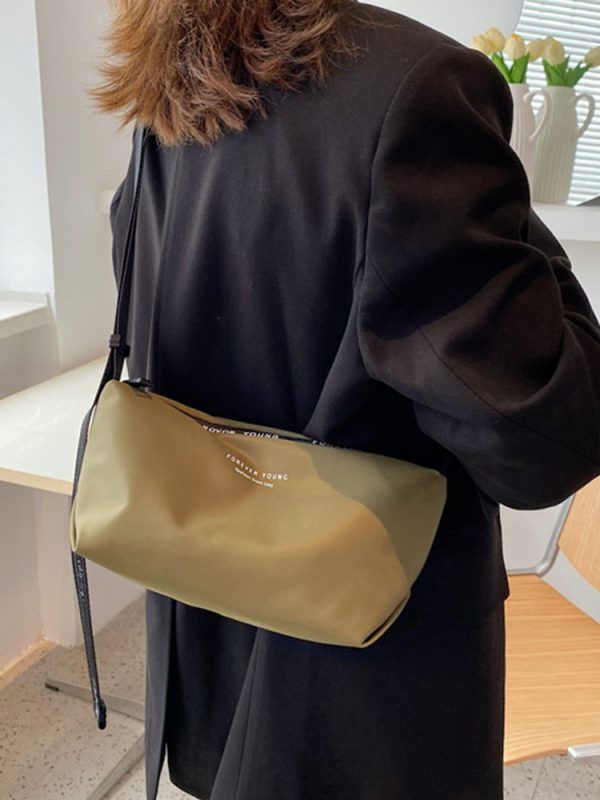 High-End Lightweight Nylon Crossbody Bag for Women - Portable Commuting Travel Style with Wide Strap
