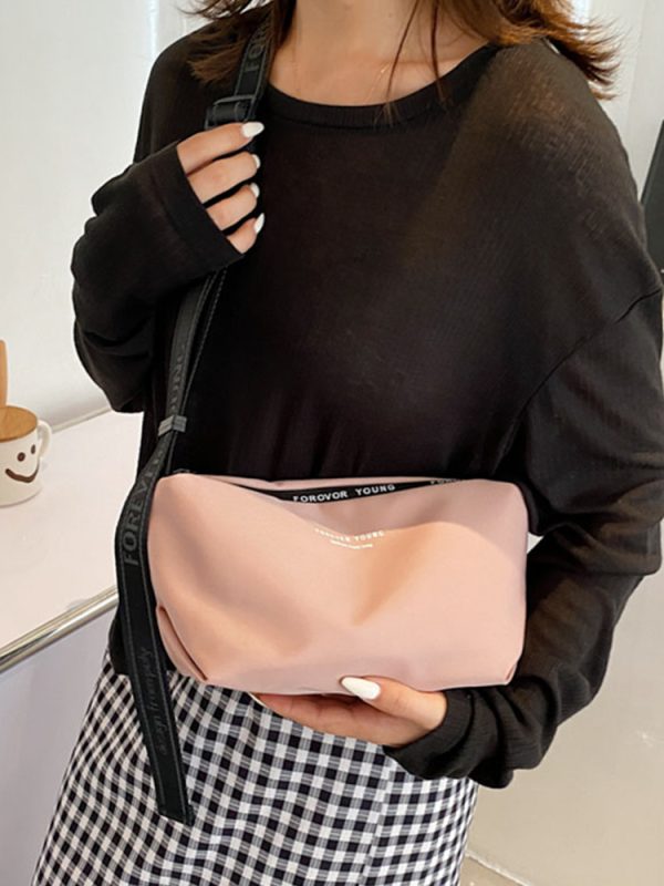 High-End Lightweight Nylon Crossbody Bag for Women - Portable Commuting Travel Style with Wide Strap
