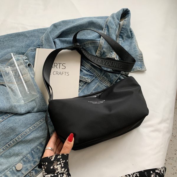 High-End Lightweight Nylon Crossbody Bag for Women - Portable Commuting Travel Style with Wide Strap
