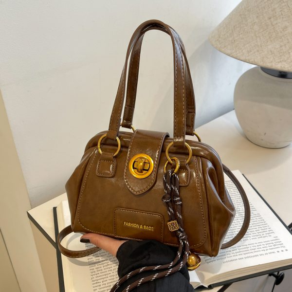 High-End Textured Bowling Bag for Women, Trendy Shoulder Crossbody Clip Bag, Fashionable 2025 Style