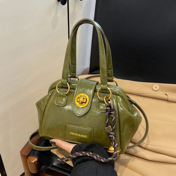 High-End Textured Bowling Bag for Women, Trendy Shoulder Crossbody Clip Bag, Fashionable 2025 Style