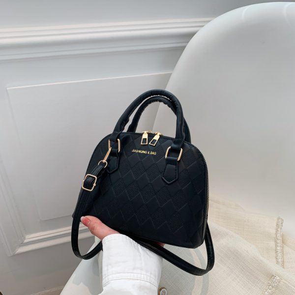 High-End Women's Textured Crossbody Bag - Versatile Retro Commuting Handbag in Niche Shell Design, Trendy 2025 Style