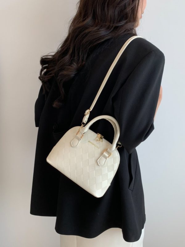 High-End Women's Textured Crossbody Bag - Versatile Retro Commuting Handbag in Niche Shell Design, Trendy 2025 Style