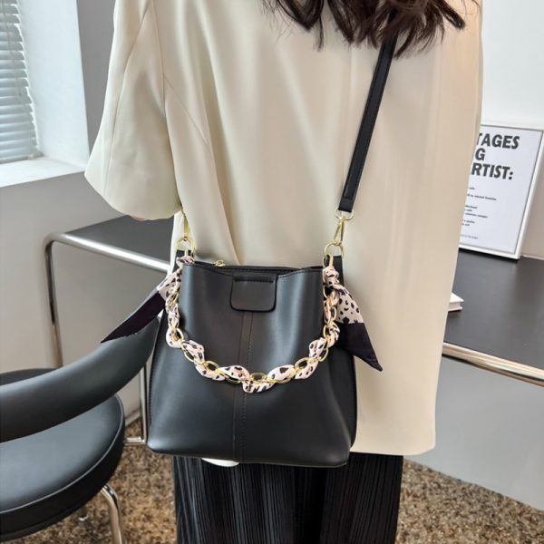 High-Quality Soft Leather Women's Shoulder Bag - Small Fragrant Wind Design, Chain Tote & Crossbody Style, Perfect for Everyday Use