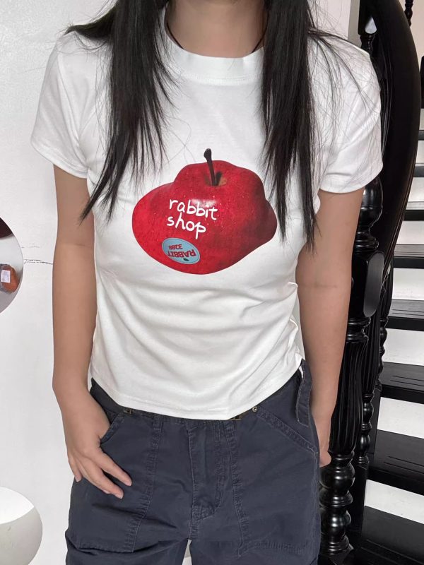 High-Stretch Slim Fit Short-Sleeve T-Shirt for Women with Fun Apple Print - Korean Style Cotton Top