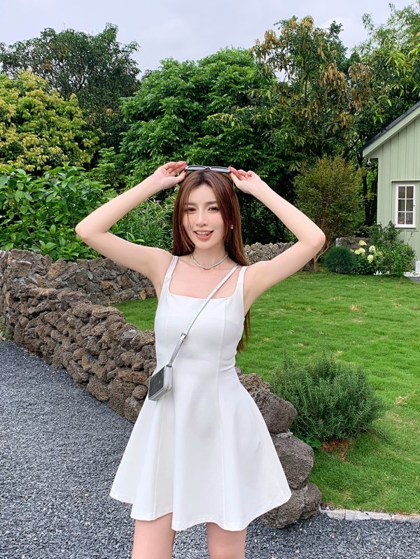 High Waist A-Line Short Skirt for Tall Women - Elegant Spring Summer Dress with Square Neck and Spaghetti Straps, Slimming Fit