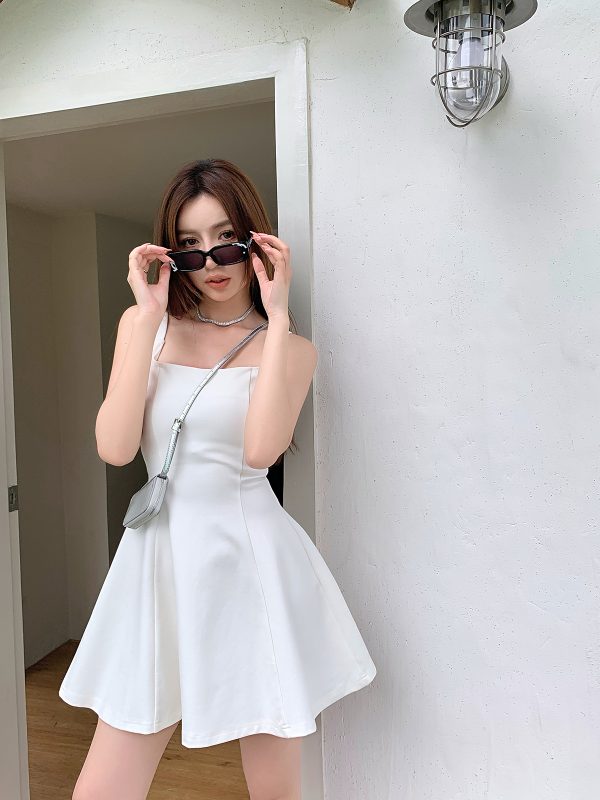 High Waist A-Line Short Skirt for Tall Women - Elegant Spring Summer Dress with Square Neck and Spaghetti Straps, Slimming Fit