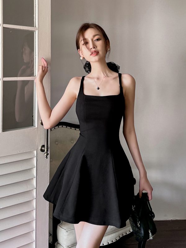 High Waist A-Line Short Skirt for Tall Women - Elegant Spring Summer Dress with Square Neck and Spaghetti Straps, Slimming Fit