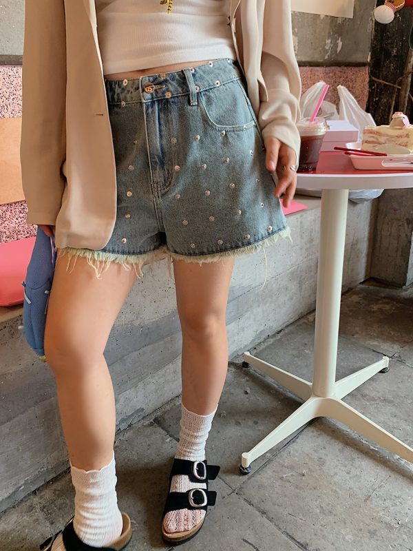 High-Waisted Gold Studded Denim Shorts for Women - Plus Size A-Line Slimming Summer 2025 Fashion for Curvy Girls