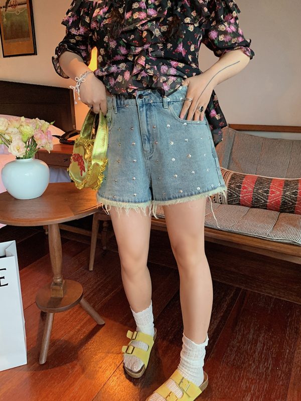 High-Waisted Gold Studded Denim Shorts for Women - Plus Size A-Line Slimming Summer 2025 Fashion for Curvy Girls