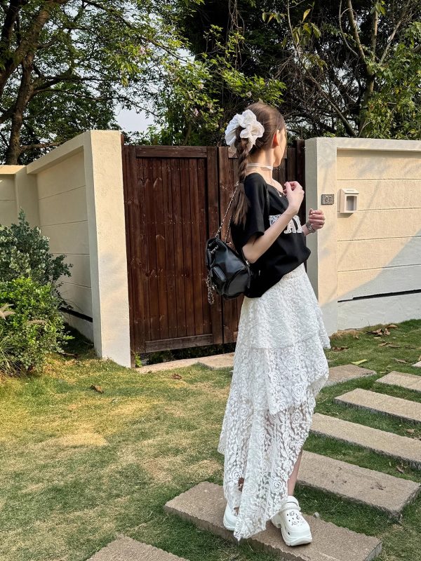 High-Waisted Irregular Lace Half Skirt for Women - 2025 Spring Summer White Mid-Length Cake Skirt, Lightweight Fashion Essential