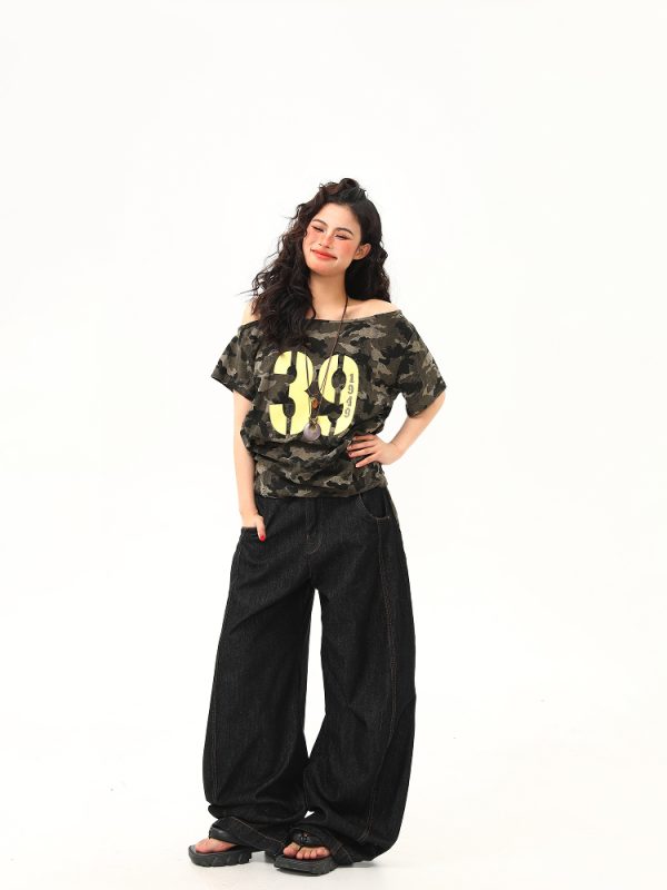 Hot Girl Off-Shoulder Camouflage Letter T-Shirt for Women, Slim-Fit Short Crop Top, Trendy Summer Drawstring Style