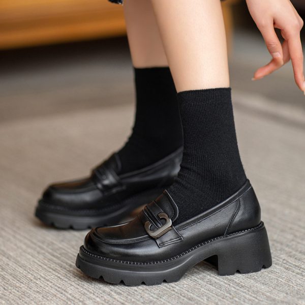Italian-Style Soft-Soled Shoes with Metal Details â€“ Comfortable Leather Footwear for All-Day Wear