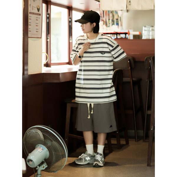 Japanese Retro Loose Five-Point Shorts for Men and Women - Casual Hong Kong Style Summer Shorts