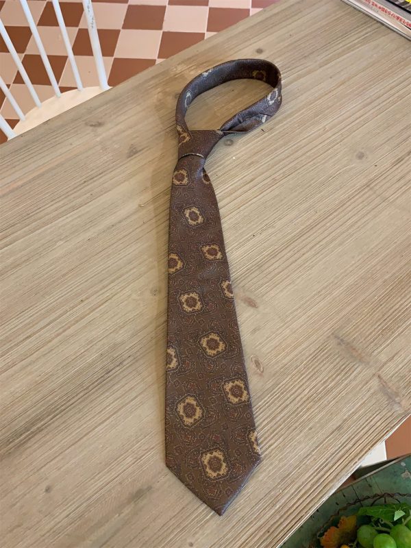 Japanese Retro Wide Bow Tie with Trendy Cartoon Print - Handmade Vintage Casual Korean Style Accessory
