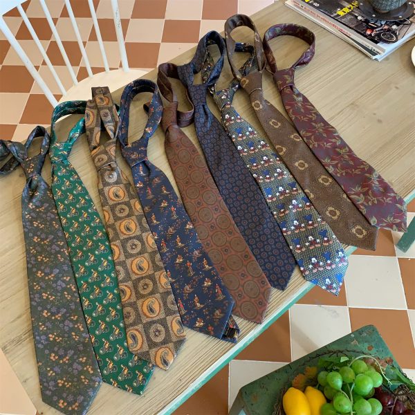 Japanese Retro Wide Bow Tie with Trendy Cartoon Print - Handmade Vintage Casual Korean Style Accessory