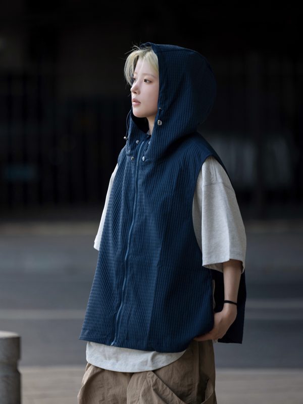 Japanese-Style Loose-Fitting Hooded Vest for Men - Casual Sleeveless Coat, Thin and Versatile for Y2K Fashion