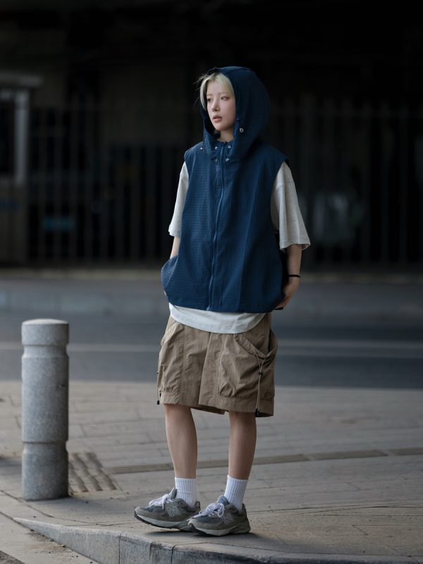 Japanese-Style Loose-Fitting Hooded Vest for Men - Casual Sleeveless Coat, Thin and Versatile for Y2K Fashion