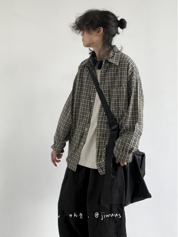 Japanese-style Retro Plaid Long Sleeve Shirt Jacket for Men and Women, Unisex Loose Fit, Versatile City Boy Style for Spring and Autumn
