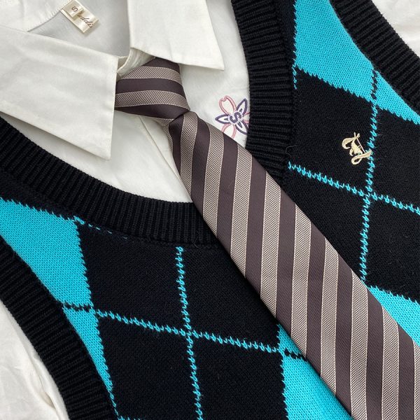 JK Uniform Pudding Bear Set - Plaid Skirt, DK Striped Tie, Decorative Bow Tie, Japanese Style, Cute Girls' College Outfit