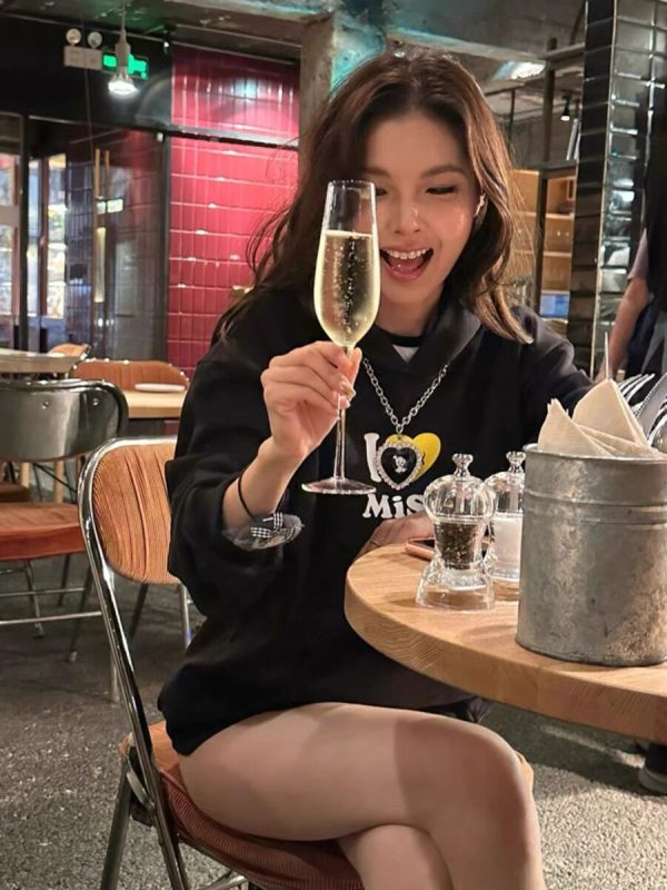 Korean Style Casual Loose Fit Color-Blocking Top with Youthful Dog Cartoon Print - Pure Cotton Comfort
