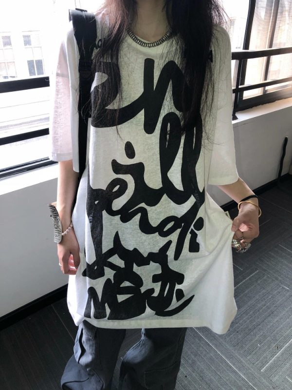 Korean Style Casual Loose Fit Pure Cotton T-Shirt with Graffiti Letter Print and Sun Protection for Women
