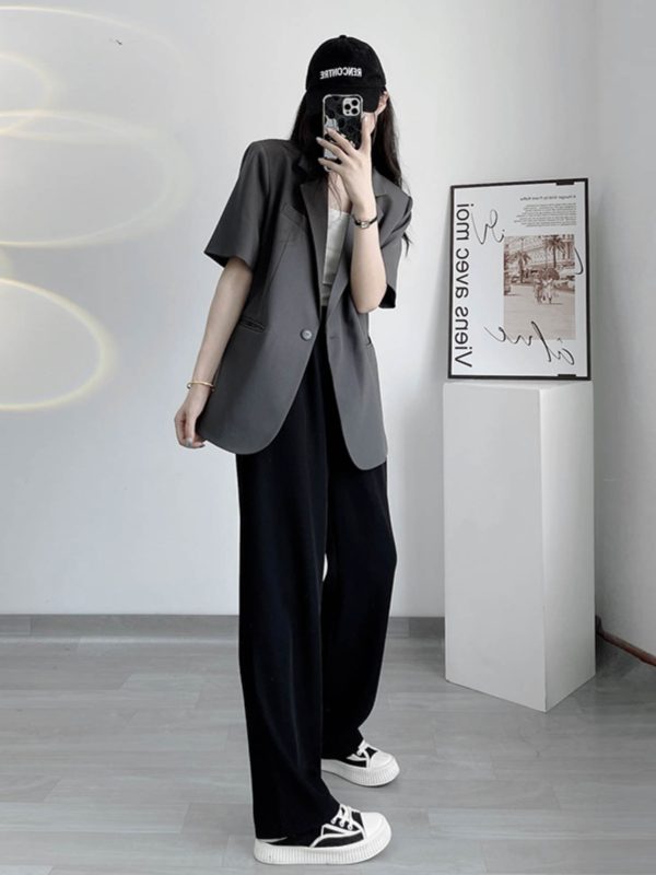 Korean-Style Casual Slimming Gray Oversized Short-Sleeve Blazer for Women - Spring/Summer 2025 Fashion Essential