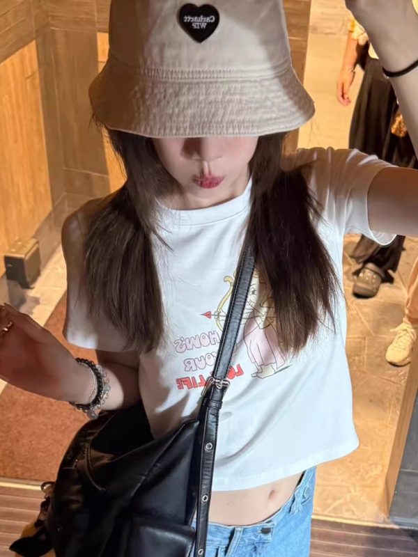 Korean Style Cupid Cartoon Print Off-Shoulder Cropped Slim-Fit Lightweight Cotton Short-Sleeve T-Shirt for Trendy Looks