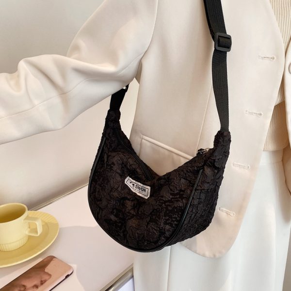 Korean Style Dumpling-Shaped Women's Crossbody Canvas Bag, Retro Niche Design, Versatile Nylon Shoulder Bag