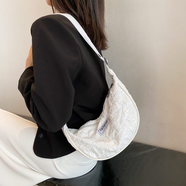 Korean Style Dumpling-Shaped Women's Crossbody Canvas Bag, Retro Niche Design, Versatile Nylon Shoulder Bag